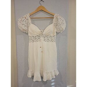 One and Only Collective Inc White Floral Puff Sleeve Mini Dress Sz M Ruffles